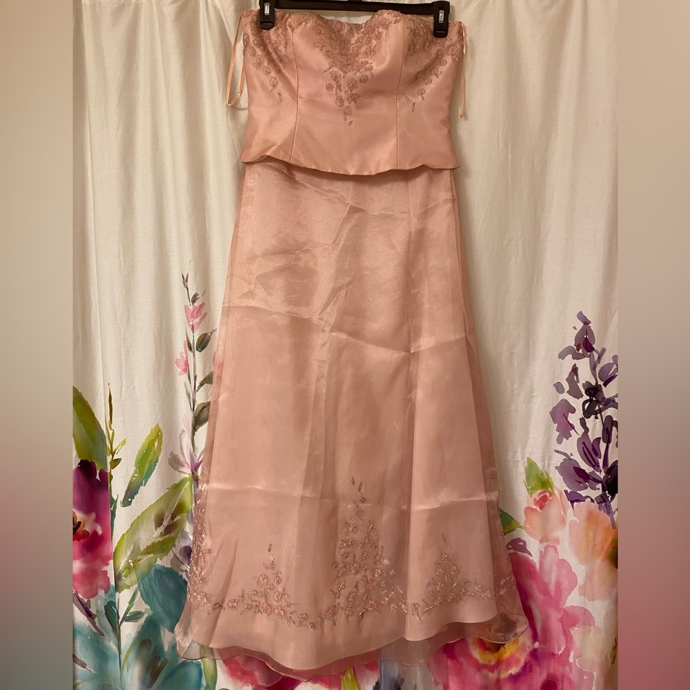 Flowy ballgown